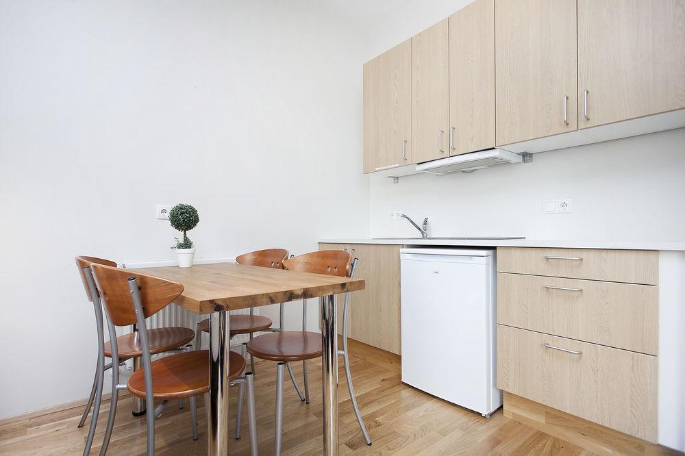 สเตย์ อพาร์ตเมนต์ ไอน์โฮลต์ Apartment เรคยาวิก ภายนอก รูปภาพ